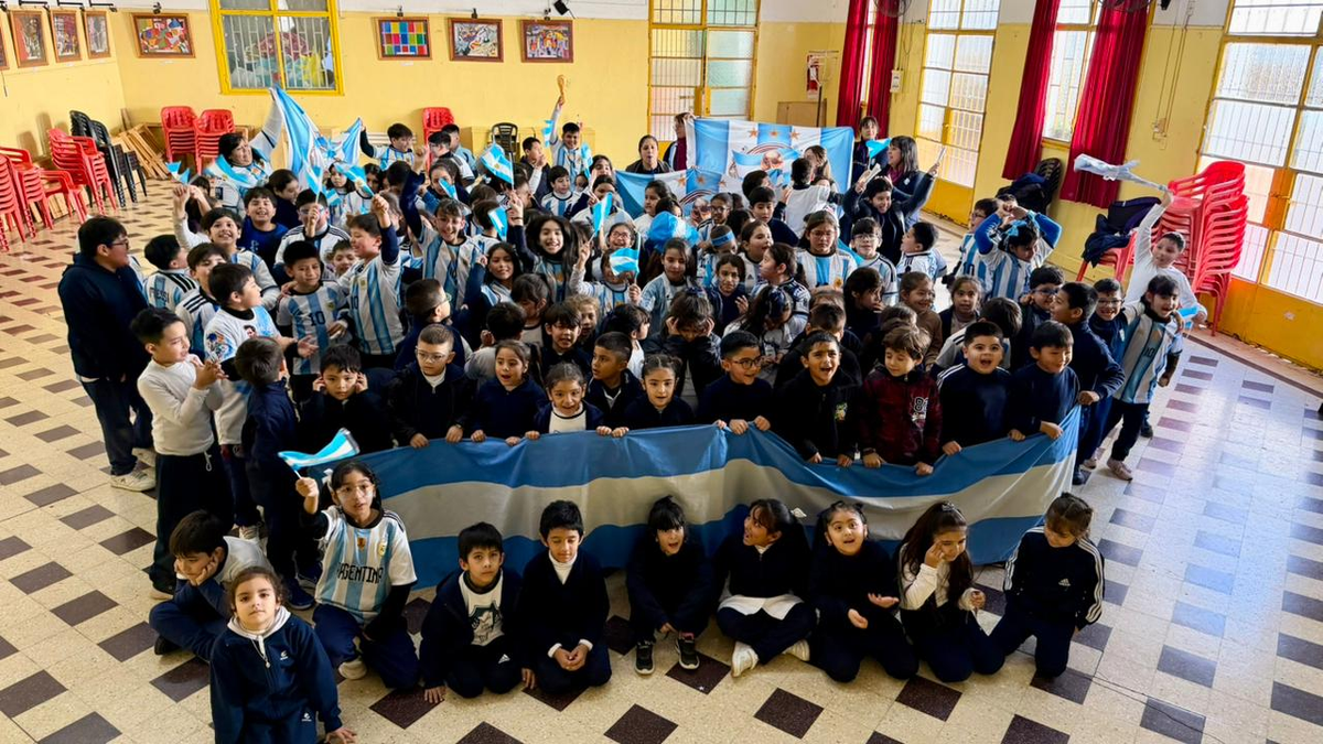 Alentar a la Selección en las escuelas: 