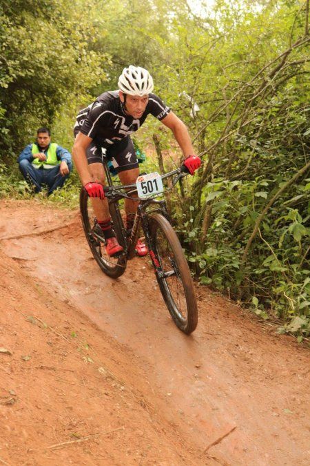 Franco Molina busca ser bicampeón tucumano de mountain bike