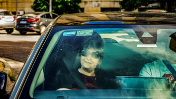 Las acreedoras dijeron que Adorni les debe 70 mil dólares