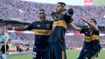 Con gol de Paredes de penal, Boca venció a River en el Monumental