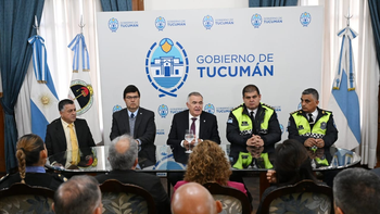 Jaldo analizó políticas de seguridad con la plana mayor de la Policía y del Servicio Penitenciario