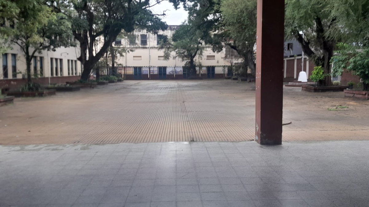 Alumno con navaja en Escuela de Comercio N°1: 