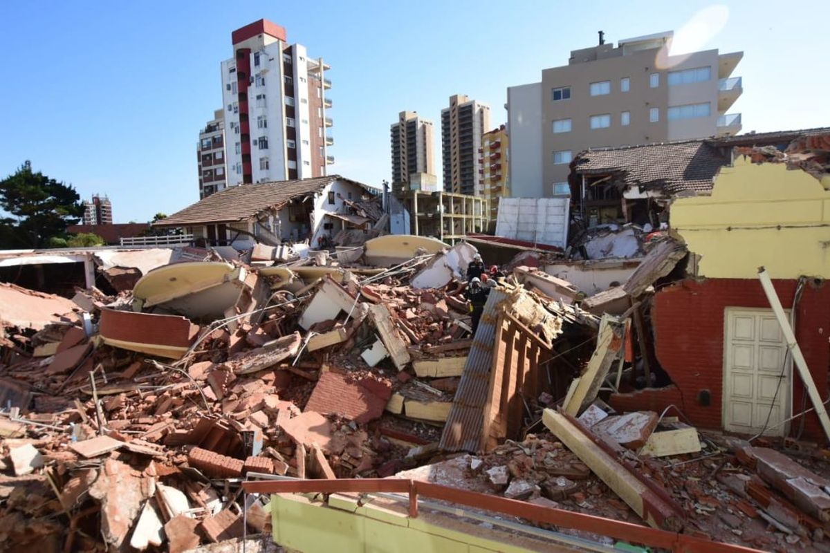 Villa Gesell: Continúa el operativo para encontrar a los atrapados