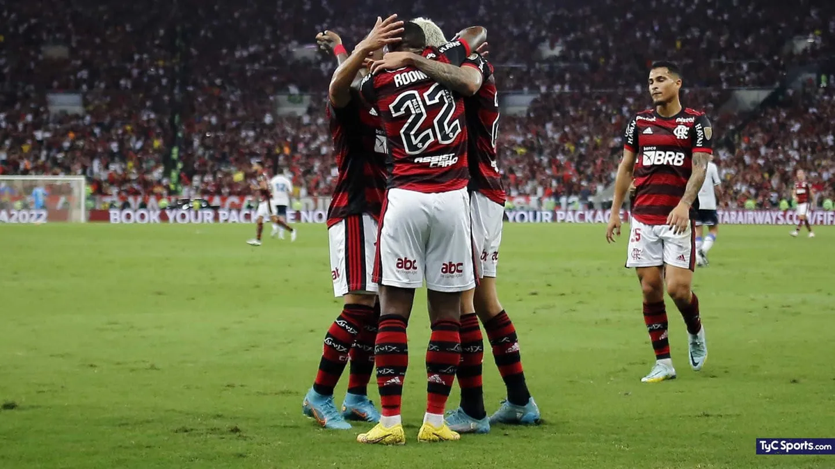 Flamengo ganó y no hubo milagro para Vélez en la Copa
