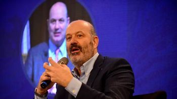 Sturzenegger afirmó que más de 60 mil personas dejaron el empleo estatal