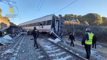 Accidente de tren en España: La investigación apunta a una rotura de la vía