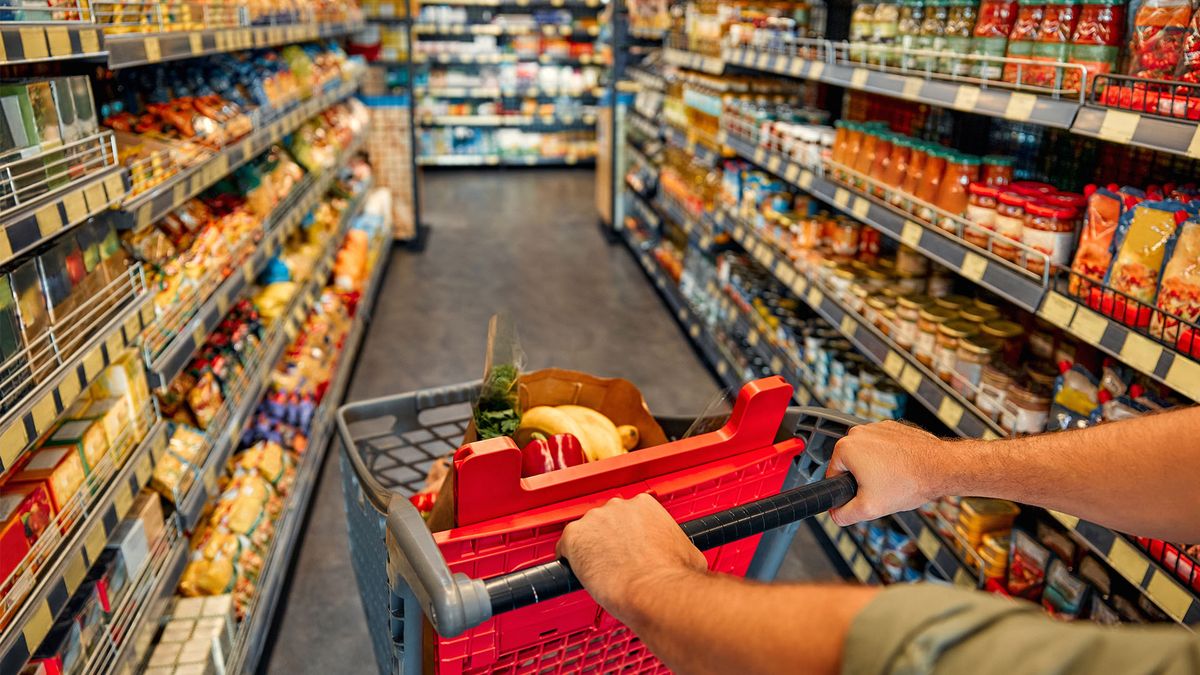 Se mantienen las caídas en ventas en supermercados y shoppings