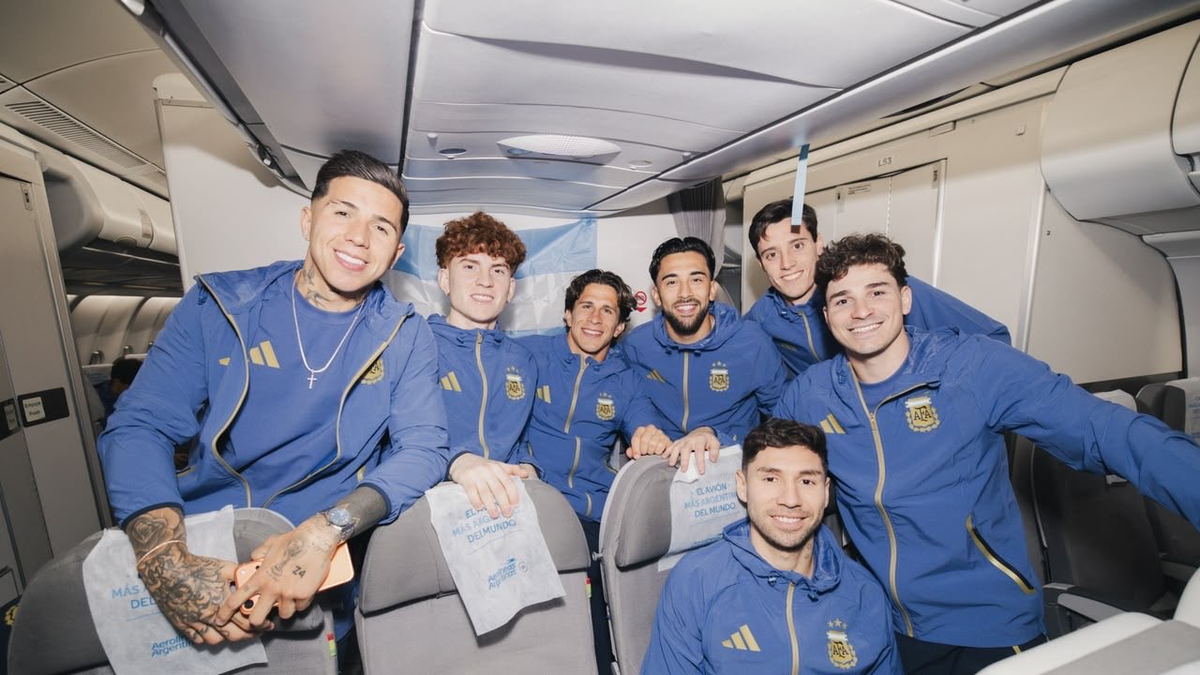 La Selección Argentina viajó a Estados Unidos para comenzar la concentración mundialista