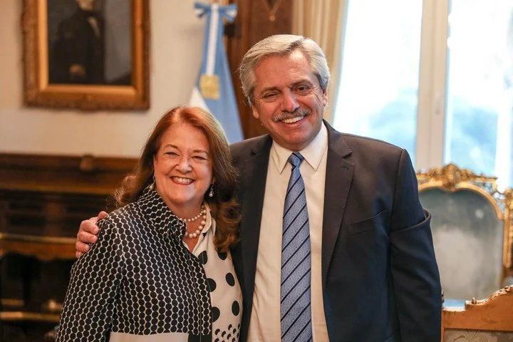 Alicia Castro junto a Alberto Fernández.