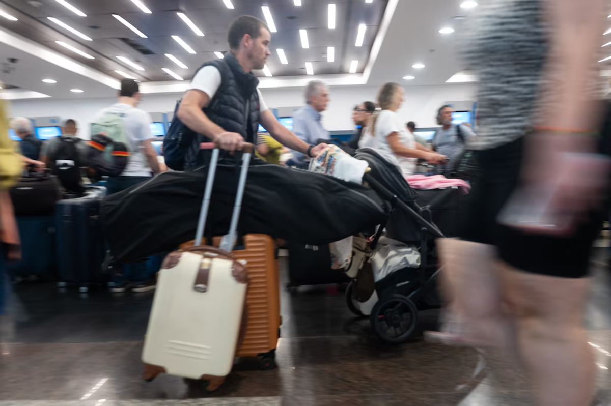 Esto impactaría sobre todo a los pasajeros de Aerolíneas Argentinas (Fotógrafo: Infobae)