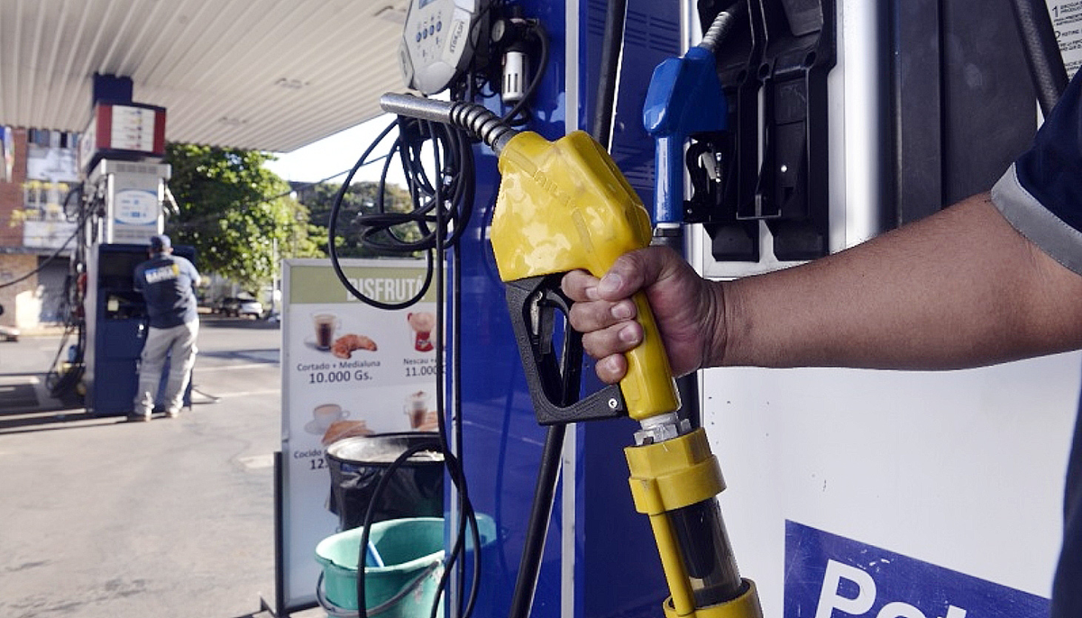 Paraguay bajó los precios de seis tipos de combustibles