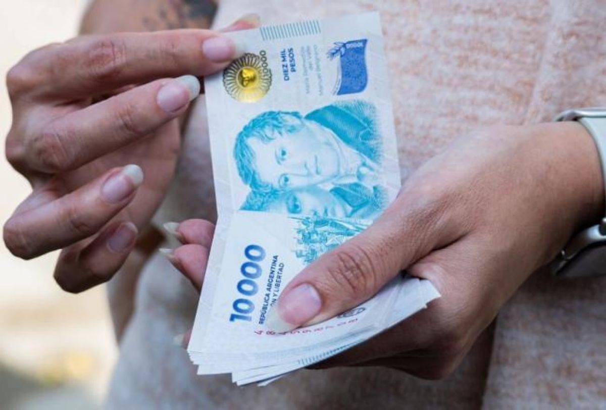 Este miércoles arranca el pago de sueldos de octubre a empleados públicos