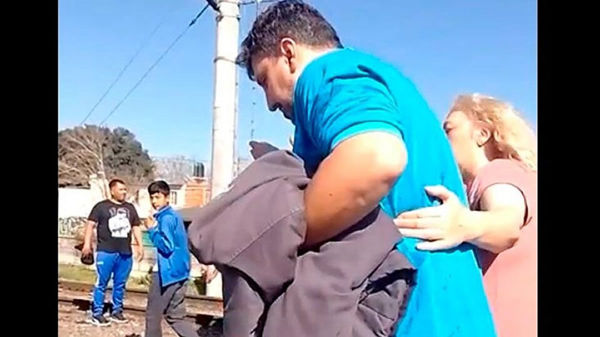Tragedia: Un tren atropelló a dos niños
