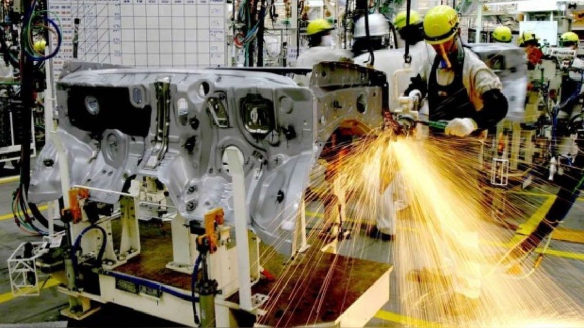 La producción industrial creció 6,9% en junio