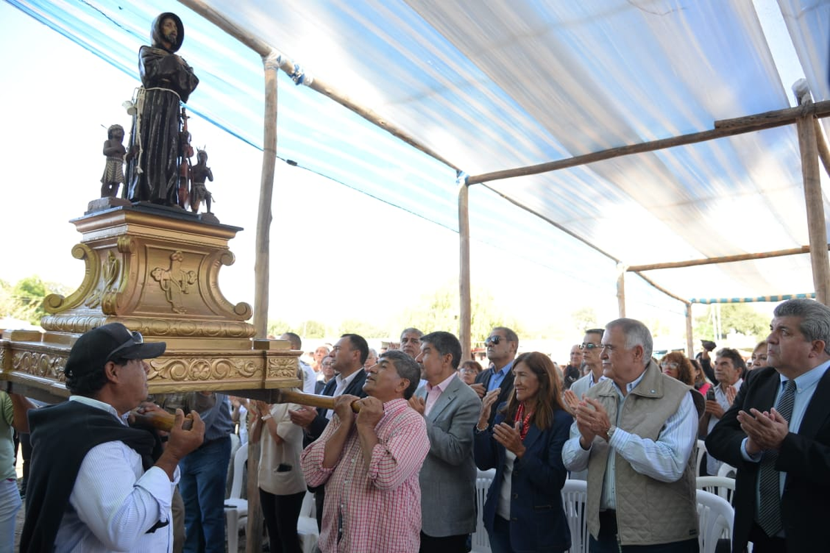 Jaldo participó de la fiesta de San Francisco Solano en Trancas