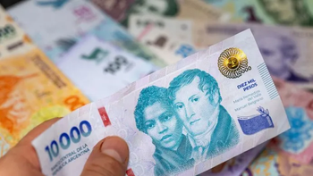 El gobierno de Milei definió el salario mínimo hasta agosto de 2026