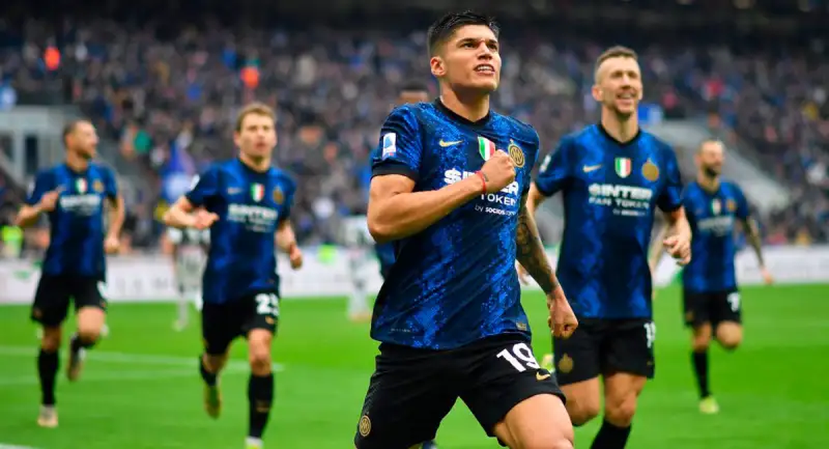 El futbolista tucumano Joaquín Correa fue la gran figura en la victoria del Inter.