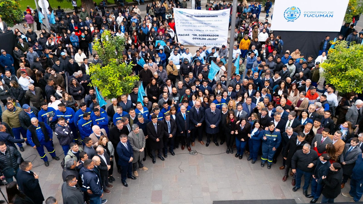 Jaldo celebró el Día del trabajador Sanitarista y entregó equipamiento