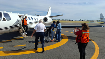 Avión sanitario: una joven fue derivada a Buenos Aires y otra regresó a Tucumán