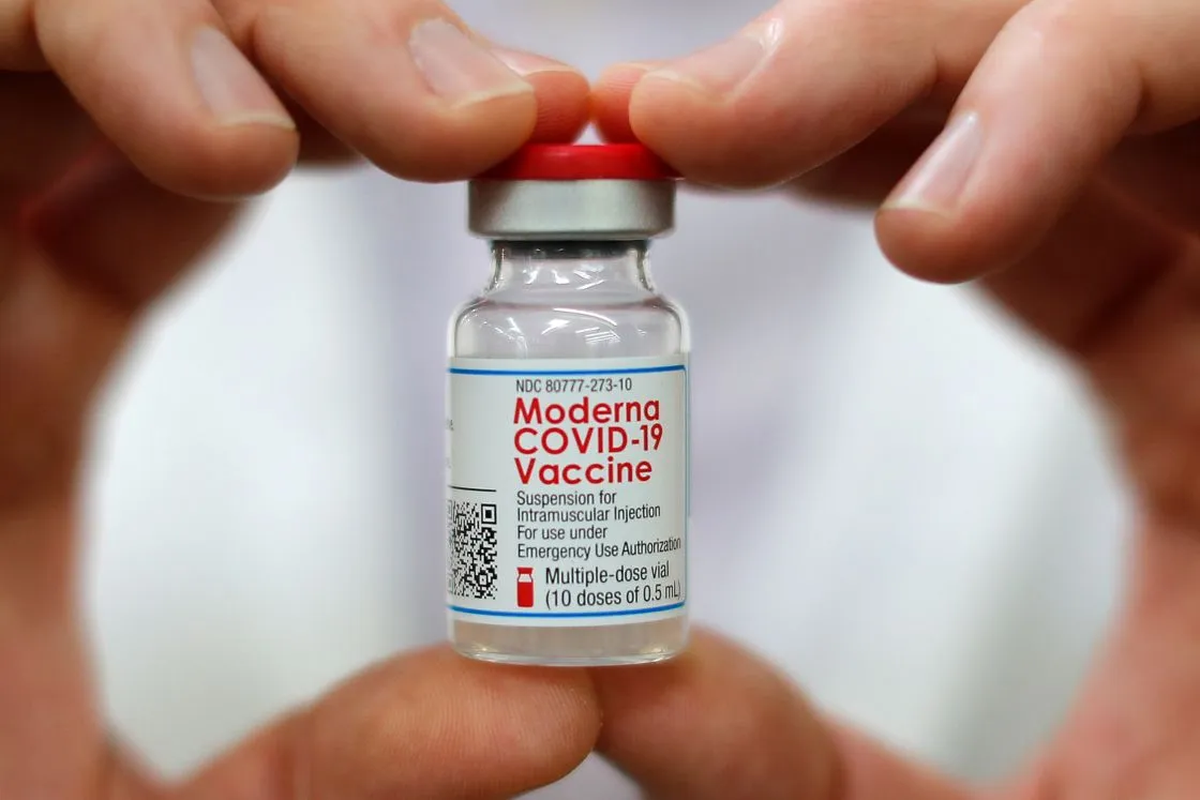 La vacuna de Moderna contra el Covid-19 Ómicron ya está lista para ser aprobada en Estados Unidos. Foto: Reuters.