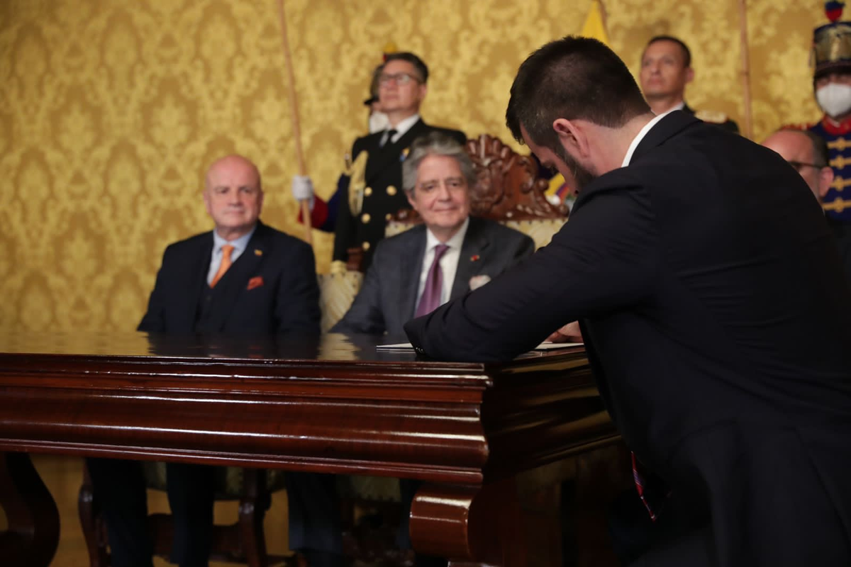 Ecuador: El presidente tomó juramente a tres nuevos ministros