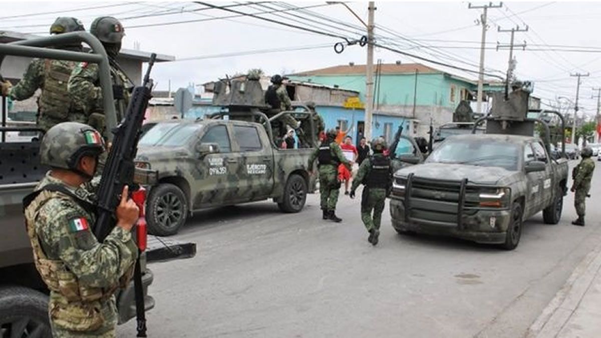 Militares ejecutan a cinco personas en la frontera de México - EEUU