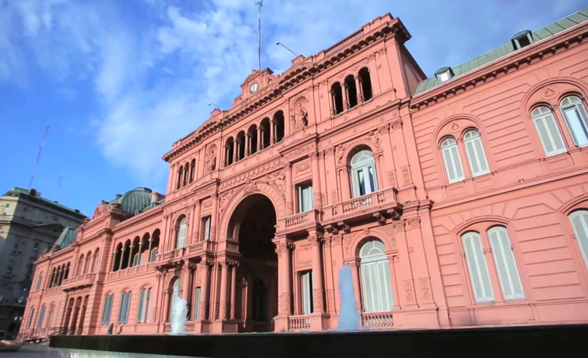 El gobierno nacional oficializó el cierre y reforma de 21 organismos públicos
