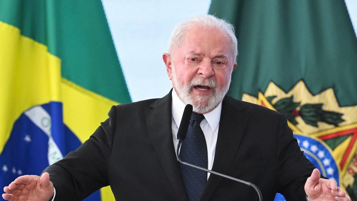 Lula firmará este mes una nueva ley de armas