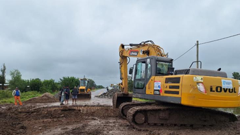 Trabajan para restituir la conectividad en la Ruta 157 en La Madrid