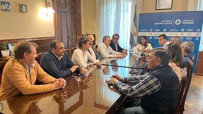 Tras la reunión en Casa de Gobierno, se levantó el paro de UTA
