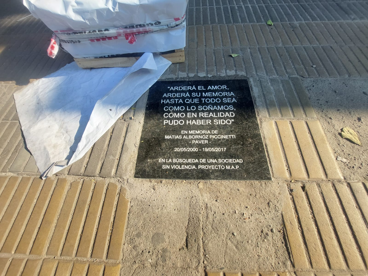 Colocaron una placa en homenaje a Matías Albornoz Piccinetti