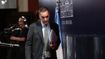 Caso Adorni: confirman que gastó 139 millones de pesos con tarjetas de crédito