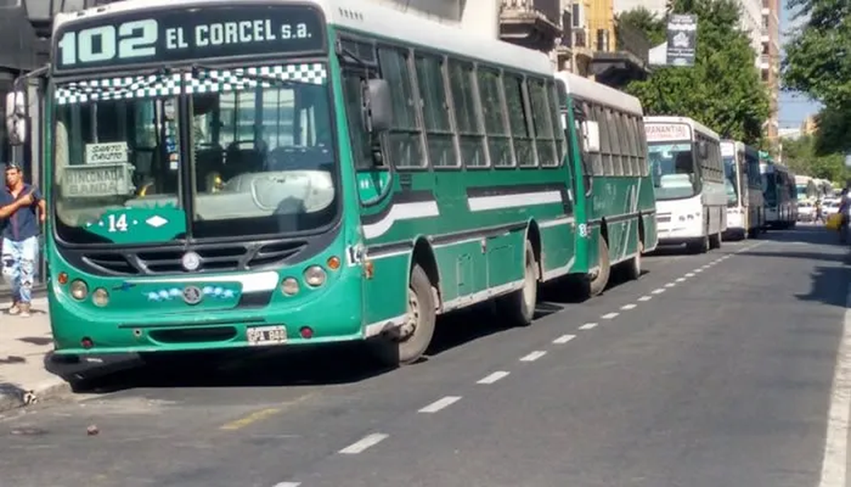 AETAT reclama el pago de las compensaciones nacionales para el transporte de pasajeros.