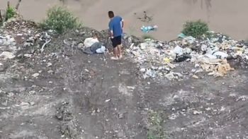 Un hombre será sancionado por arrojar basura al Río Salí