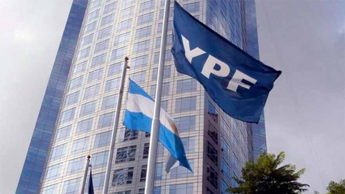 YPF no descarta un aumento en las naftas
