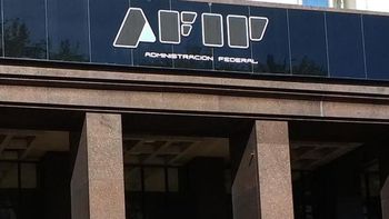 AFIP modificó montos en cuentas y tarjetas de crédito