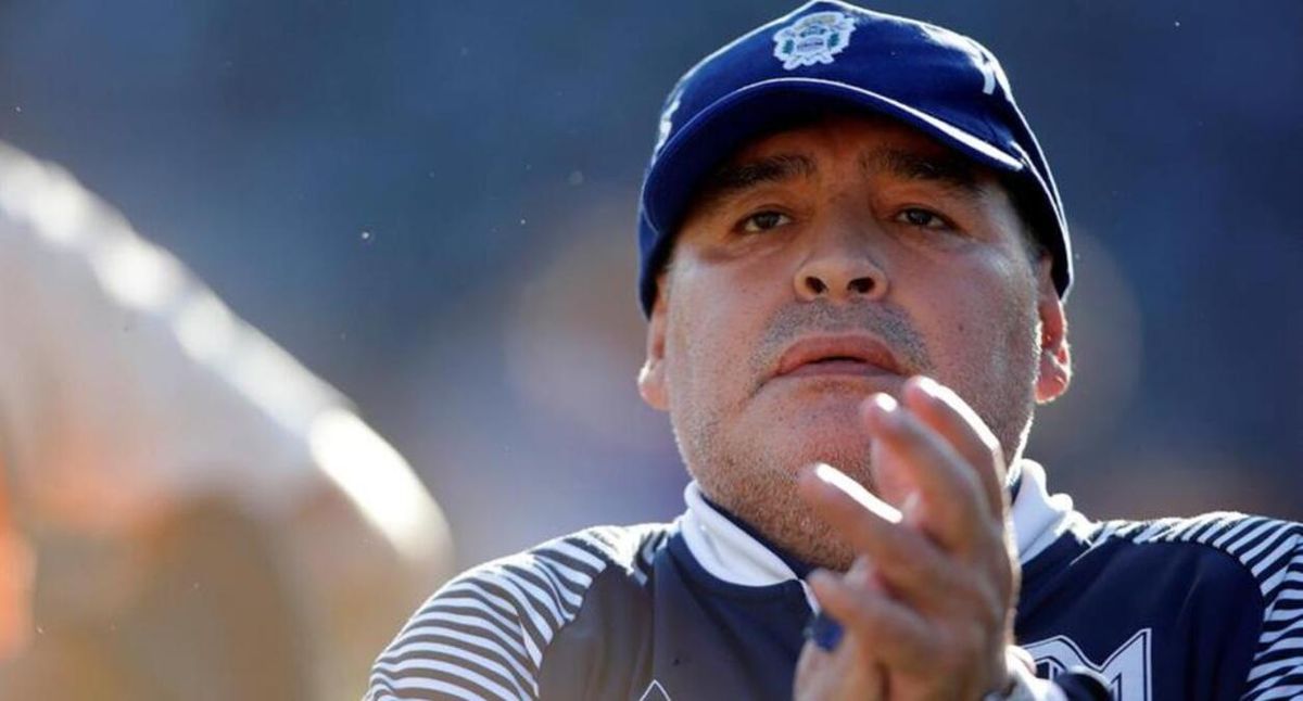 Hackearon la cuenta de Instagram de Maradona