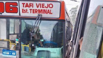 Chofer de la 106 se desvaneció mientras conducía y falleció