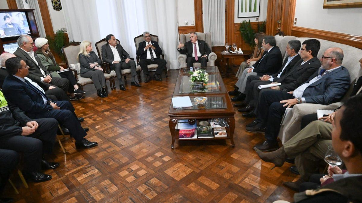 Jaldo encabezó una reunión de Gabinete ampliado