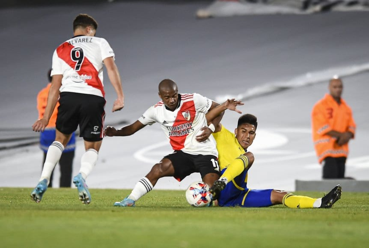 Boca pisó fuerte en el Monumental y le ganó a River. 