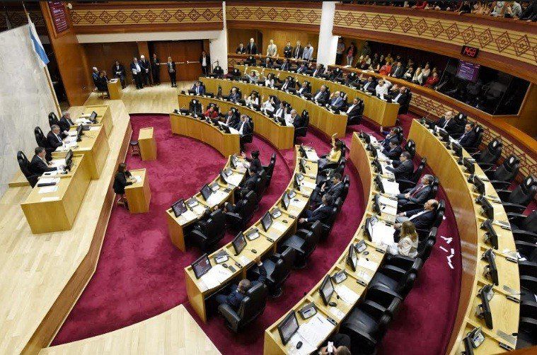 La Legislatura sesiona para tratar el Presupuesto 2019 y el aporte al transporte