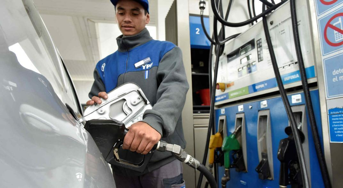 YPF y otro aumento en el precio de los combustibles
