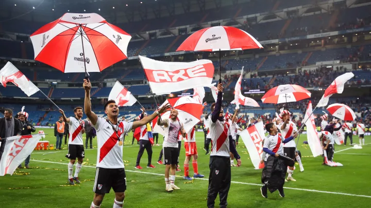 Los dirigidos por Marcelo Gallardo festejan luego del partido. River fue campe&oacute;n en Madrid.&nbsp;