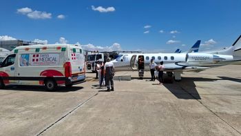 Salud concretó una aeroevacuación sanitaria de dos menores al Hospital Garrahan