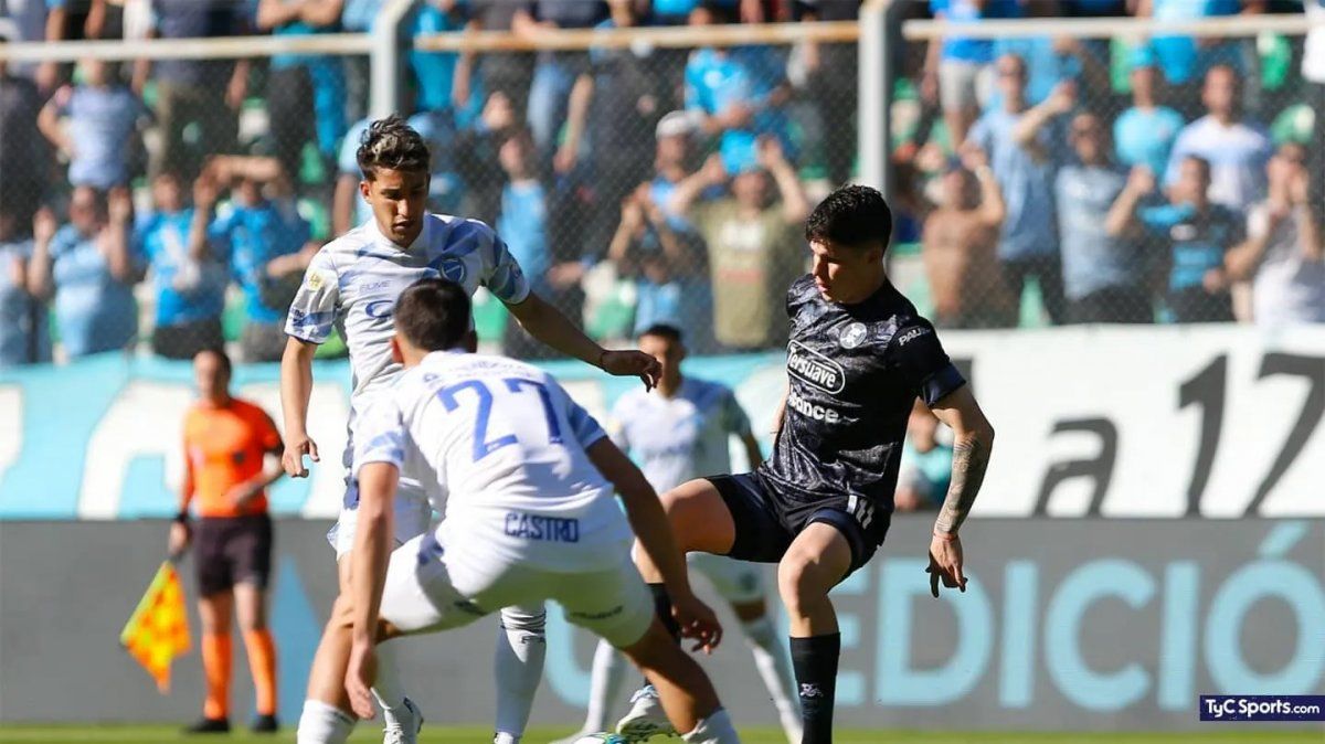 Godoy Cruz venció por penales a Belgrano y pasó a cuartos