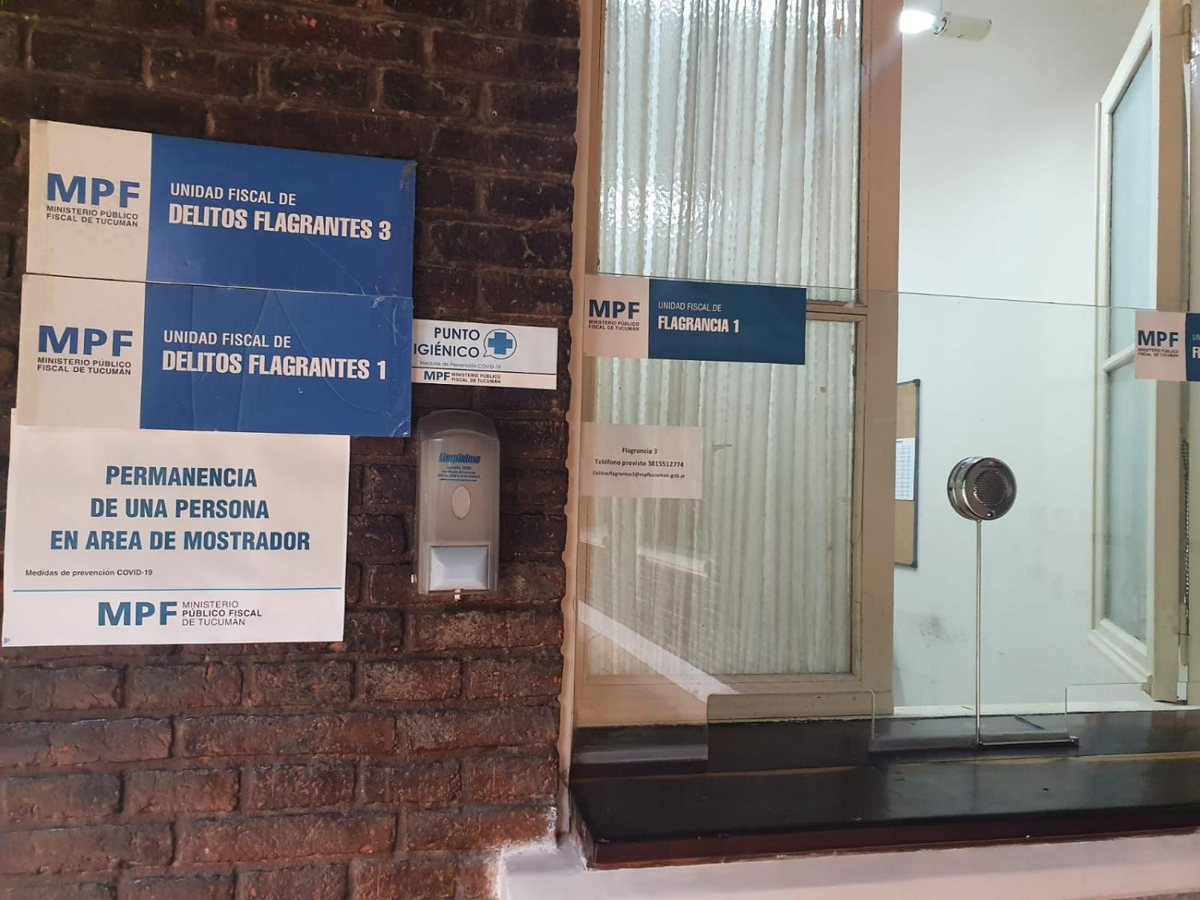 Se meti&oacute; a una casa para robar y termin&oacute; siendo reducido por el propietario .