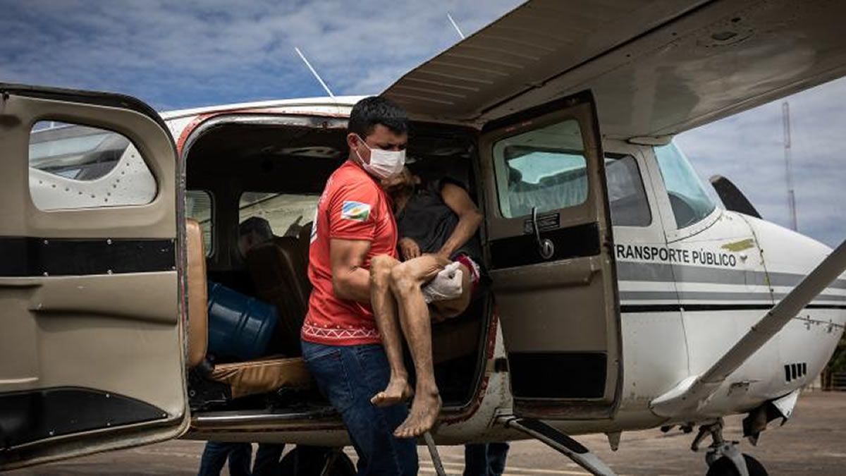 En Brasil se multiplican los rescates aéreos de niños yanomamis