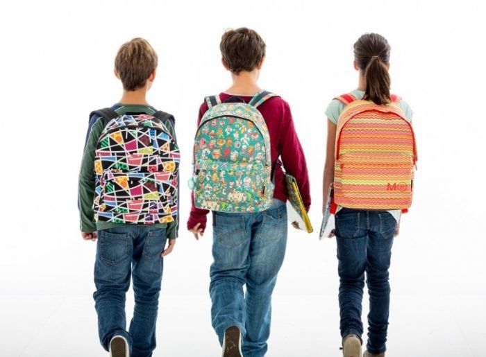 Escolares: ¿Cómo usar las mochilas para que no ocasionen daño en la columna vertebral?