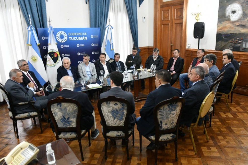 Jaldo y el sector azucarero firmaron un acuerdo para la zafra