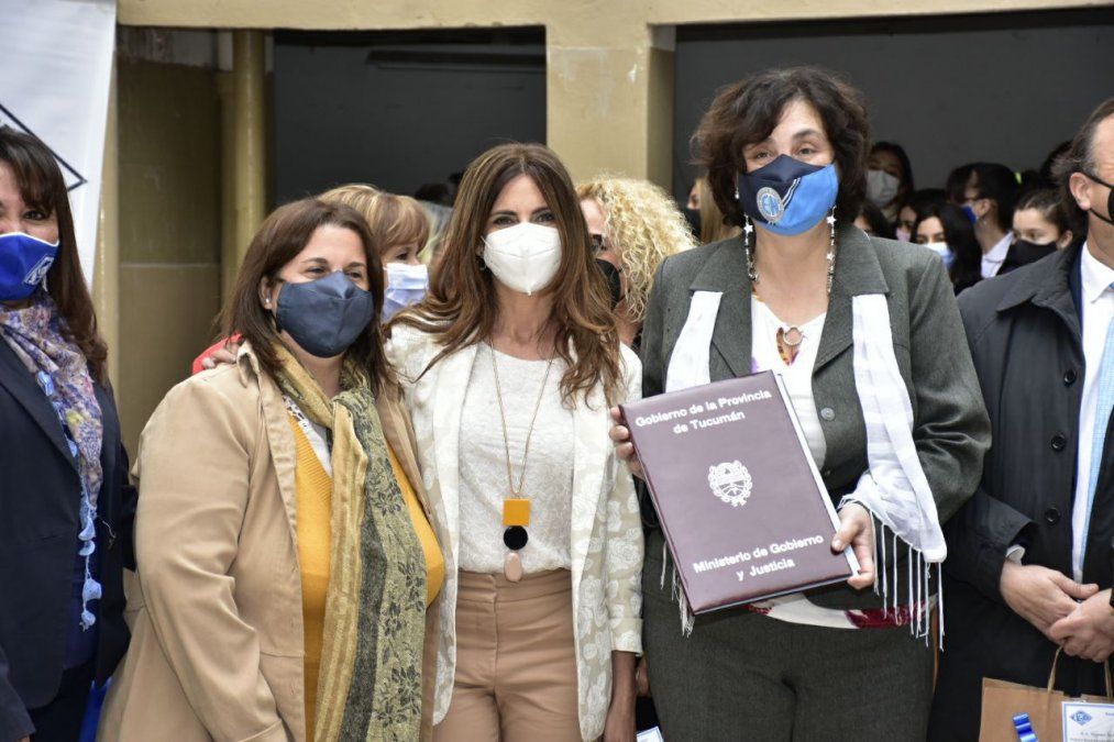 Se concretó la sesión de terrenos a la Escuela Normal.